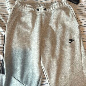 Nike tech fleece pants